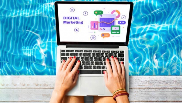 Il marketing digitale va in vacanza?
